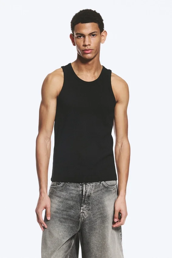 Camiseta de tirantes clásica de canalé – Negro Camiseta de tirantes clásica de canalé – Negro