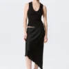 Camiseta de tirantes con cuello en V acanalado – Negro Camiseta de tirantes con cuello en V acanalado – Negro