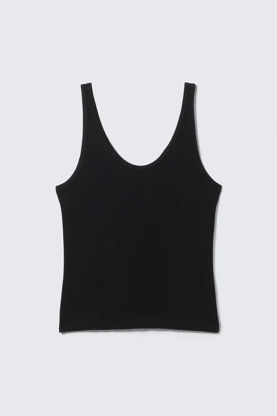 Camiseta de tirantes con cuello redondo – Negro Camiseta de tirantes con cuello redondo – Negro