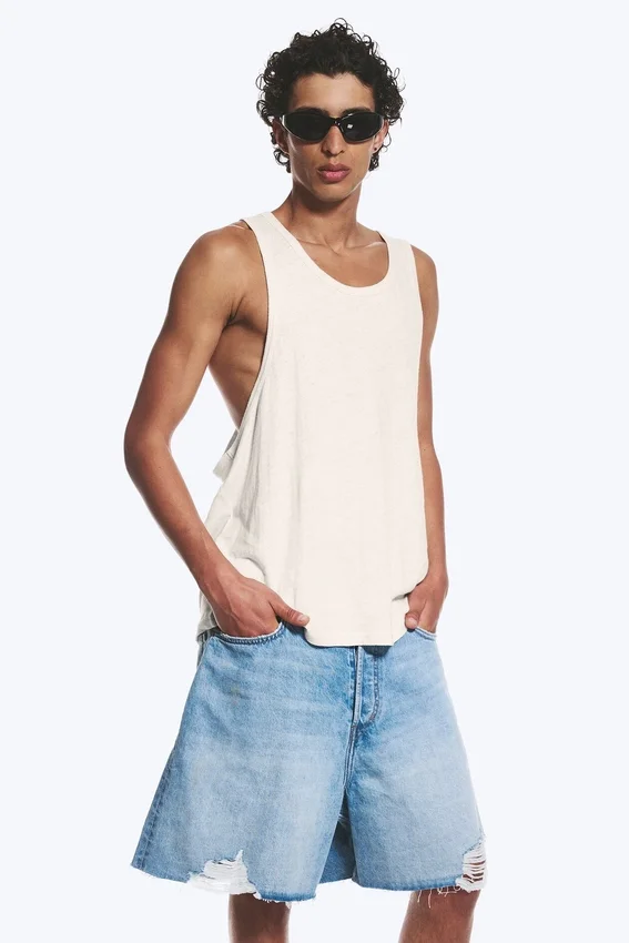 Camiseta de tirantes con espalda nadadora – Blanco polvoriento Camiseta de tirantes con espalda nadadora – Blanco polvoriento