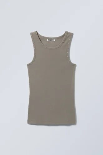 Camiseta de tirantes con tachuelas – Dusty Mole