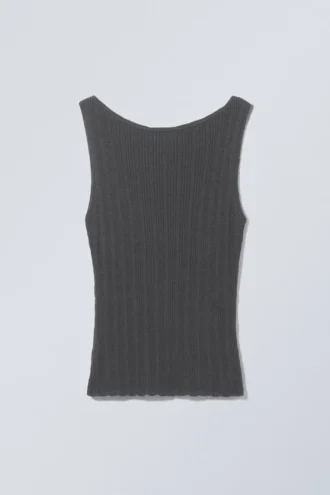Camiseta de tirantes de punto ajustada con cuello barco – Gris oscuro