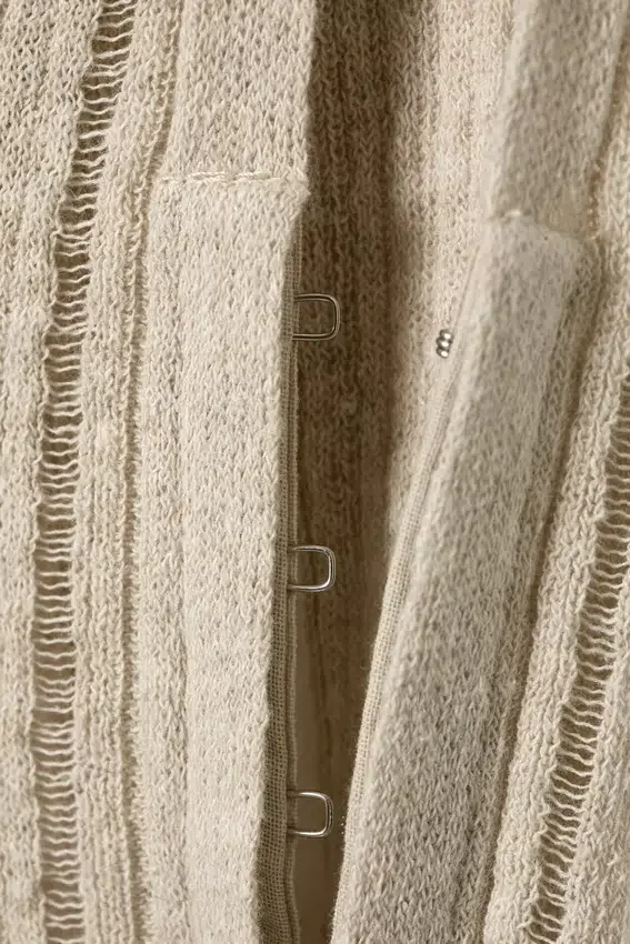 Camiseta de tirantes de punto con cuello barco – Beige claro Camiseta de tirantes de punto con cuello barco – Beige claro