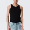 Camiseta de tirantes estándar – Negro Camiseta de tirantes estándar – Negro