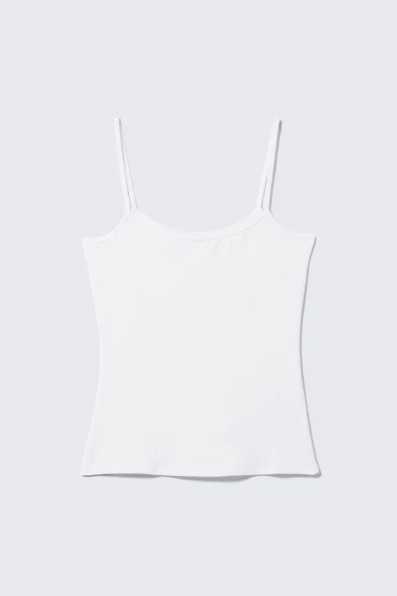 Camiseta de tirantes finos – Blanca Camiseta de tirantes finos – Blanca