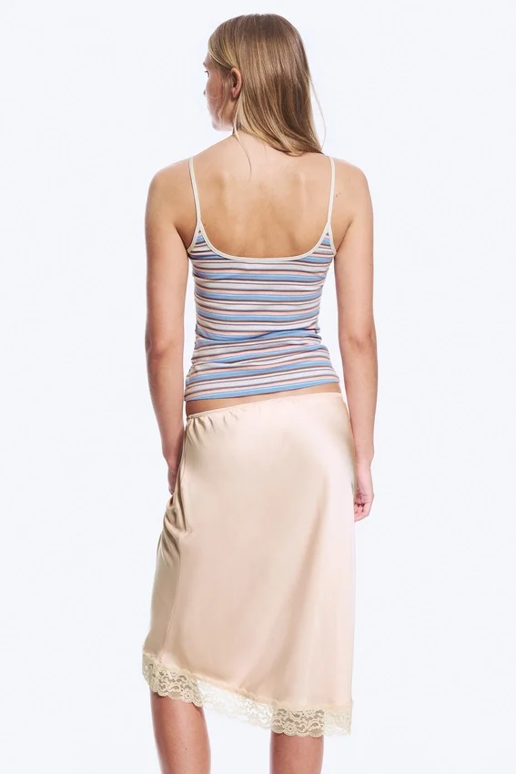 Camiseta de tirantes finos – Rayas multicolores azul/rosa Camiseta de tirantes finos – Rayas multicolores azul/rosa