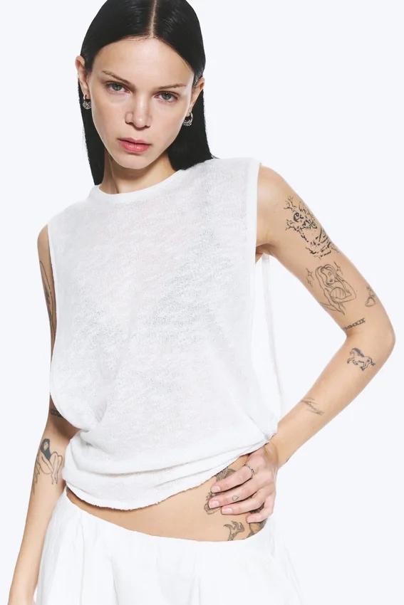 Camiseta de tirantes fruncida – Blanco Camiseta de tirantes fruncida – Blanco