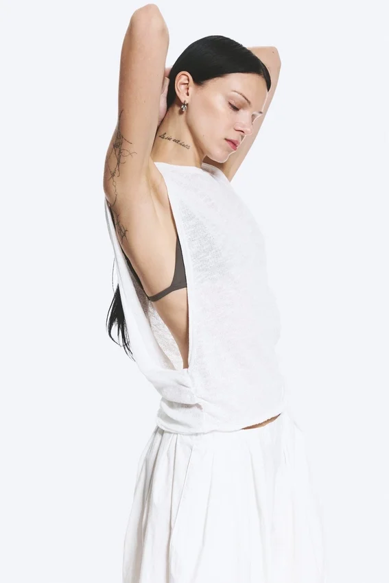 Camiseta de tirantes fruncida – Blanco Camiseta de tirantes fruncida – Blanco