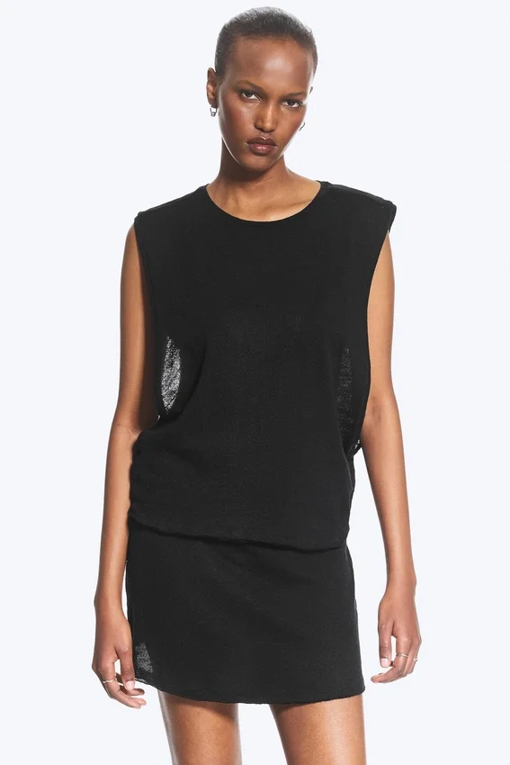 Camiseta de tirantes fruncida – Negro Camiseta de tirantes fruncida – Negro