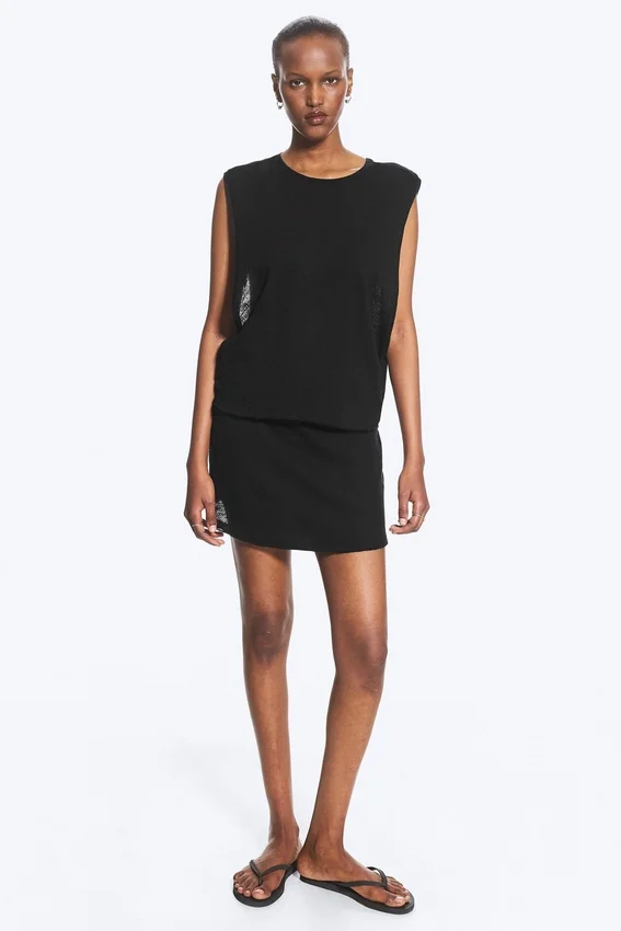 Camiseta de tirantes fruncida – Negro Camiseta de tirantes fruncida – Negro