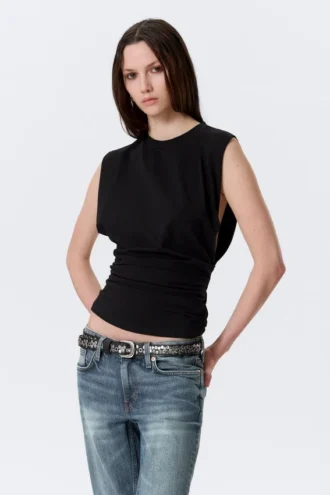 Camiseta de tirantes plisada – Negro