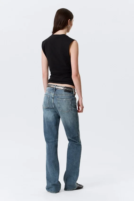 Camiseta de tirantes plisada – Negro Camiseta de tirantes plisada – Negro