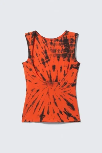 Camiseta de tirantes sin mangas con cuello barco y espalda abierta – Naranja brillante teñida al estilo tie-dye
