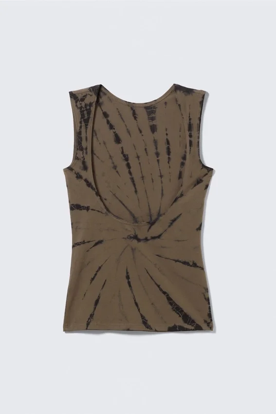 Camiseta de tirantes sin mangas con cuello barco y espalda abierta – Tie-dye oscuro Camiseta de tirantes sin mangas con cuello barco y espalda abierta – Tie-dye oscuro