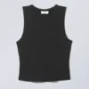 Camiseta de tirantes suave y cepillada – Negro Camiseta de tirantes suave y cepillada – Negro