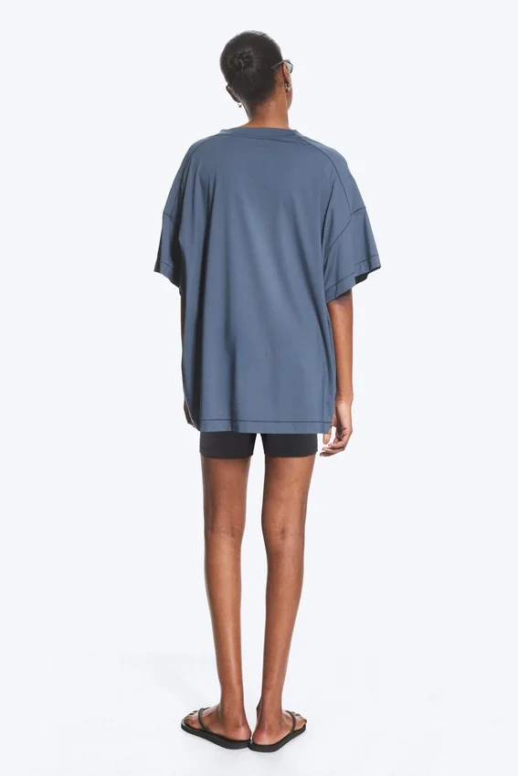 Camiseta deportiva holgada – Azul oscuro Camiseta deportiva holgada – Azul oscuro