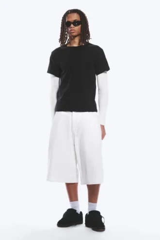 Camiseta encogida de doble capa – Blanco y negro