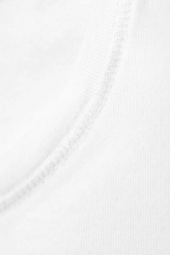 Camiseta entallada – Blanca Camiseta entallada – Blanca