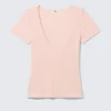 Camiseta entallada con cuello en V profundo – Rosa empolvado Camiseta entallada con cuello en V profundo – Rosa empolvado