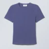 Camiseta entallada – Morada Camiseta entallada – Morada