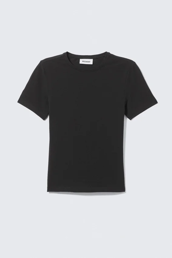 Camiseta entallada – Negro Camiseta entallada – Negro