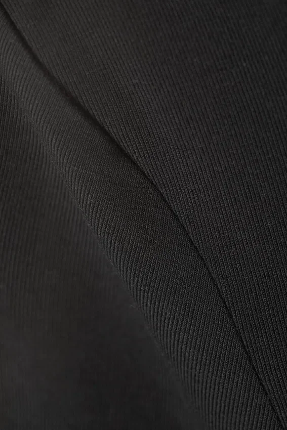 Camiseta entallada – Negro Camiseta entallada – Negro