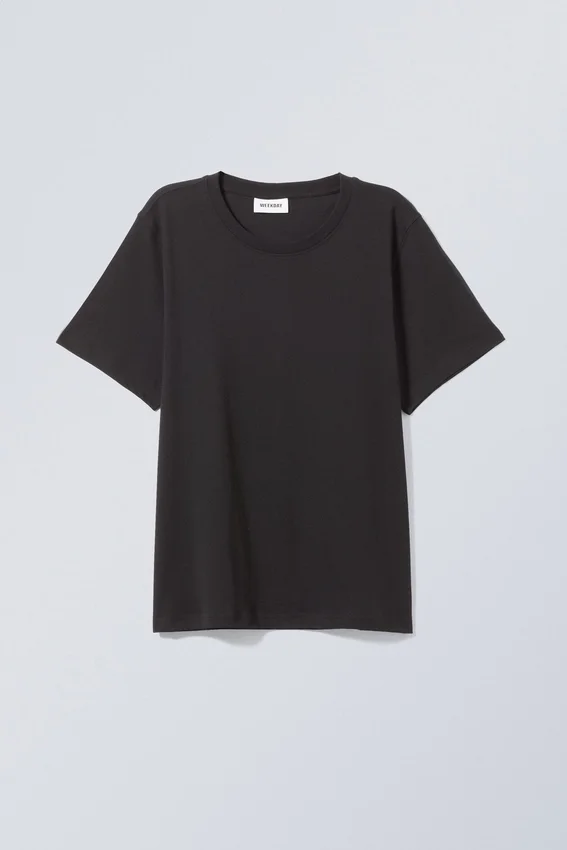 Camiseta Essence Standard – Negro Camiseta Essence Standard – Negro