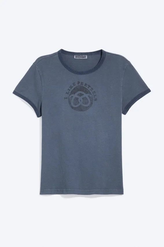 Camiseta estampada de corte recto y manga corta – Azul oscuro – Pretzels Camiseta estampada de corte recto y manga corta – Azul oscuro – Pretzels