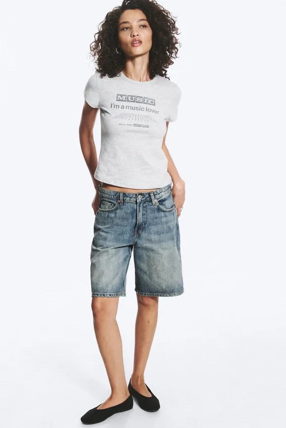 Camiseta estampada de corte recto y pantalón corto – Gris jaspeado Camiseta estampada de corte recto y pantalón corto – Gris jaspeado