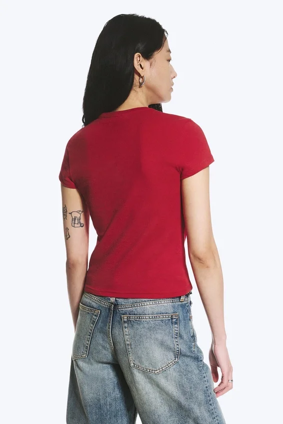 Camiseta estampada de corte recto y pantalón corto – Rojo – Comunicación Camiseta estampada de corte recto y pantalón corto – Rojo – Comunicación