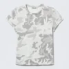 Camiseta estampada de corte recto y pantalones cortos – Blanca – Camuflaje Camiseta estampada de corte recto y pantalones cortos – Blanca – Camuflaje