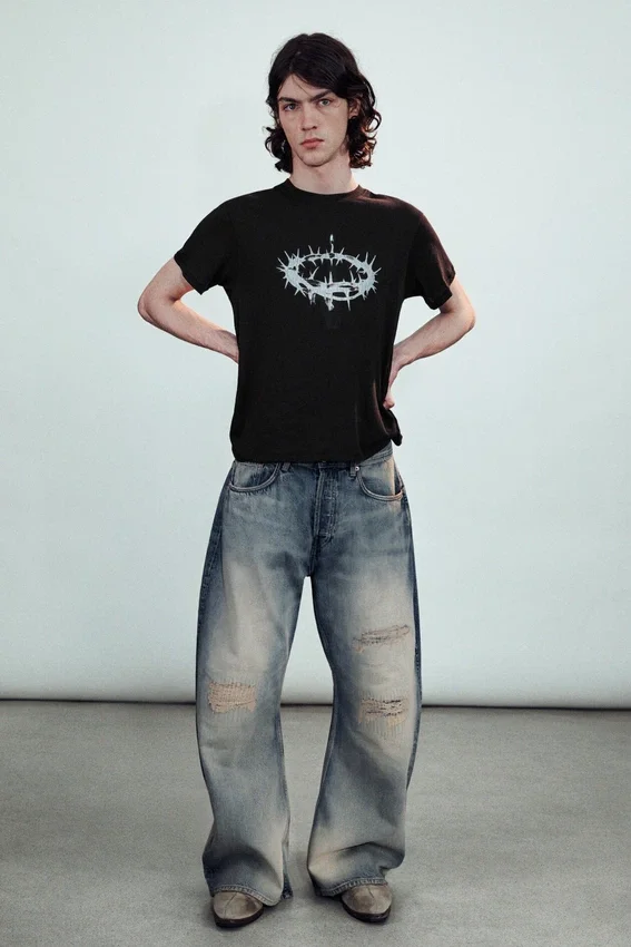 Camiseta estampada de manga corta – Negro – Thorn Crown Camiseta estampada de manga corta – Negro – Thorn Crown