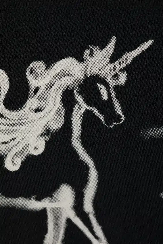 Camiseta estampada para bebé Rosabel – Negra – Unicornio Camiseta estampada para bebé Rosabel – Negra – Unicornio