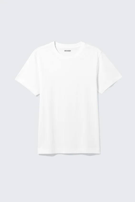Camiseta estándar de peso medio – Blanca Camiseta estándar de peso medio – Blanca