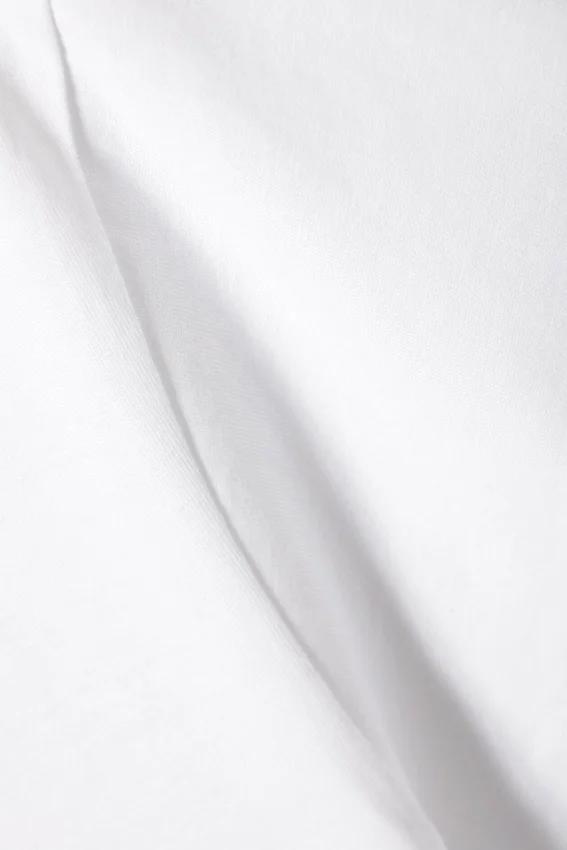 Camiseta estándar de peso medio – Blanca Camiseta estándar de peso medio – Blanca