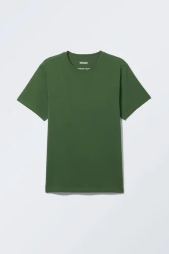 Camiseta estándar de peso medio – Verde oscuro Camiseta estándar de peso medio – Verde oscuro