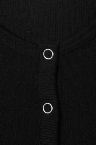 Camiseta Henley de manga larga con canalé transparente – Negro