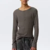 Camiseta Henley de manga larga – Gris oscuro Camiseta Henley de manga larga – Gris oscuro