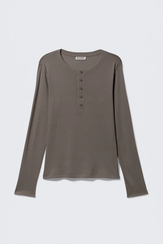 Camiseta Henley de manga larga – Gris oscuro Camiseta Henley de manga larga – Gris oscuro