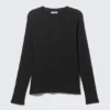 Camiseta Henley de manga larga – Negro Camiseta Henley de manga larga – Negro