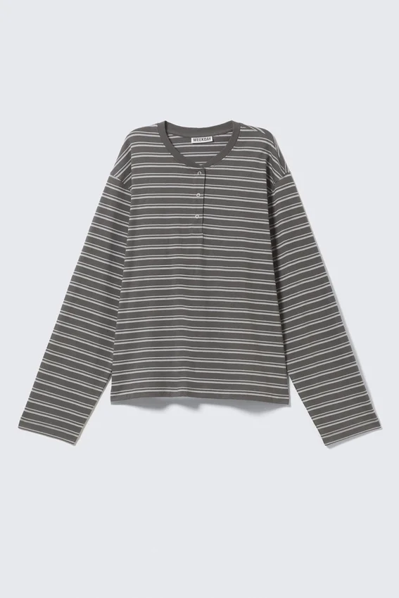 Camiseta Henley de manga larga y corte recto – Rayas gris oscuro Camiseta Henley de manga larga y corte recto – Rayas gris oscuro