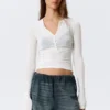 Camiseta Henley entallada de manga larga – Blanca Camiseta Henley entallada de manga larga – Blanca