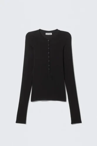 Camiseta Henley entallada de manga larga – Negro