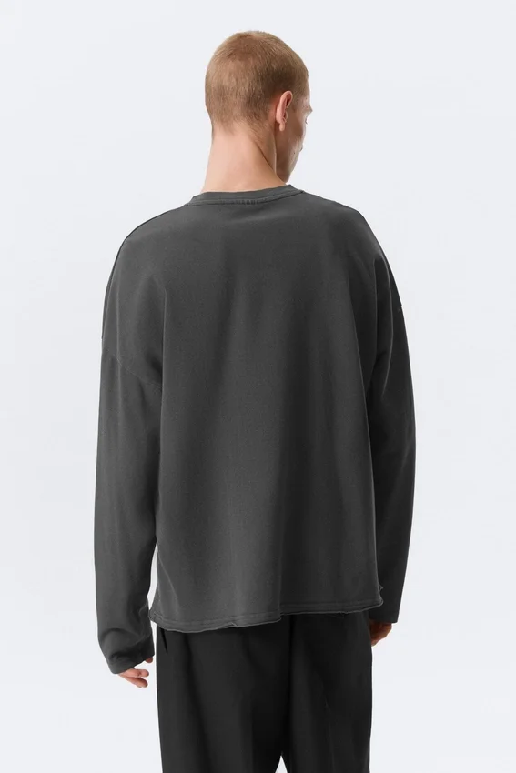 Camiseta Henley holgada de manga larga – Gris oscuro Camiseta Henley holgada de manga larga – Gris oscuro