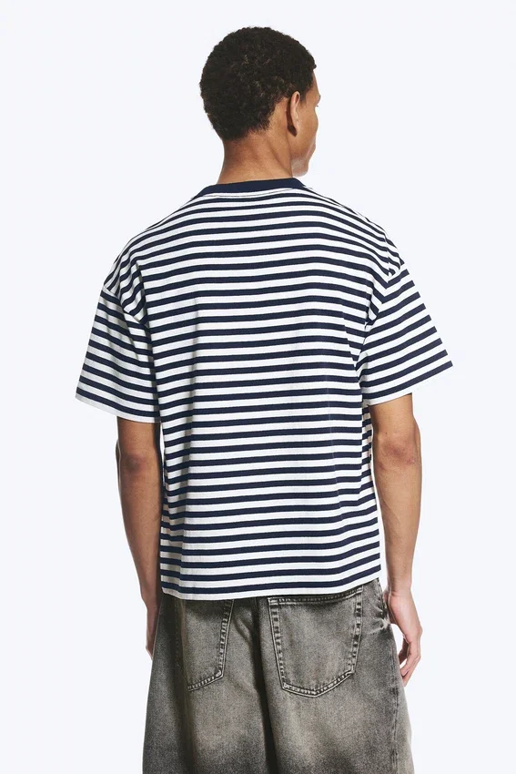 Camiseta holgada – Blanca – Rayas azul marino Camiseta holgada – Blanca – Rayas azul marino