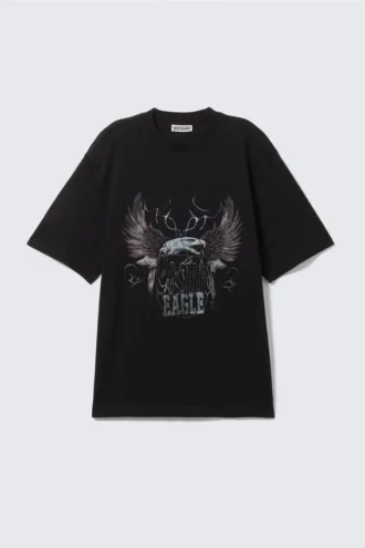 Camiseta holgada con estampados – Negro – Cosmic Eagle