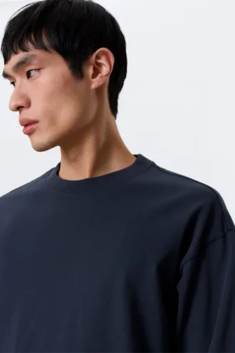 Camiseta holgada de manga larga – Azul marino oscuro