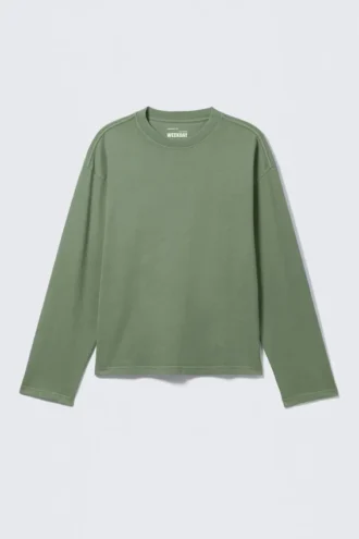 Camiseta holgada de manga larga – Blanca – Rayas verdes