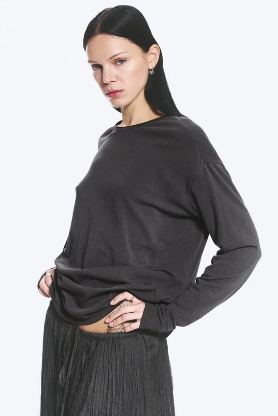 Camiseta holgada de manga larga – Gris oscuro Camiseta holgada de manga larga – Gris oscuro