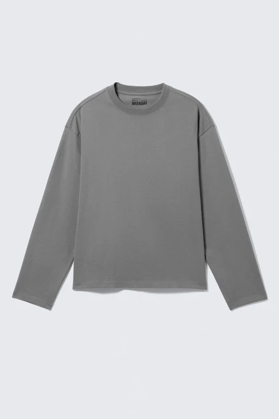 Camiseta holgada de manga larga – Gris polvoriento Camiseta holgada de manga larga – Gris polvoriento